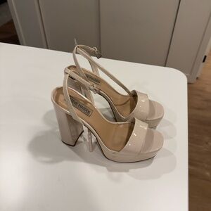 Steve Madden Nude Patent Platform Slingback Heels Size 7.5